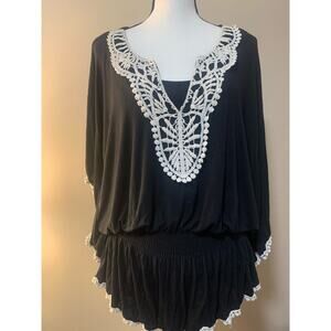 Fenn Wright - Short Sleeve Top - Black/White Tunic Shirt